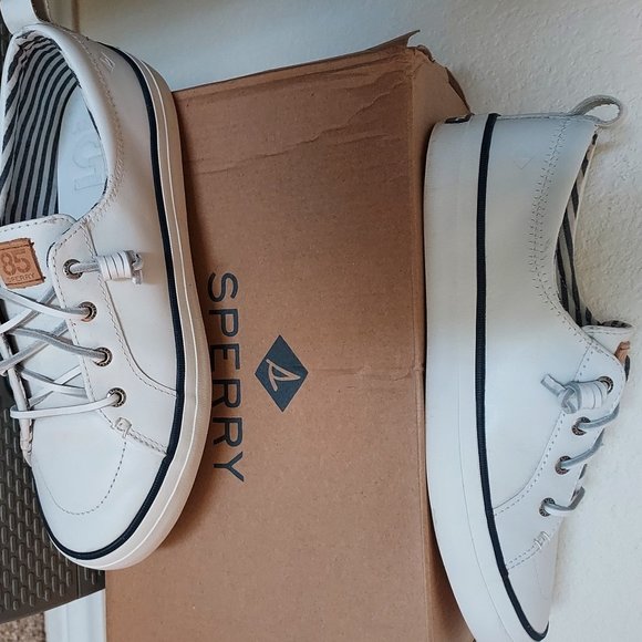 SPERRY Leather Sneakers Sz 8M *NEW- NEVER WORN* - Picture 3 of 13